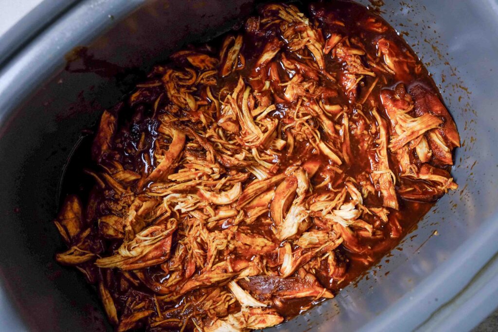easy bbq pulled chicken slow cooker​ recipe