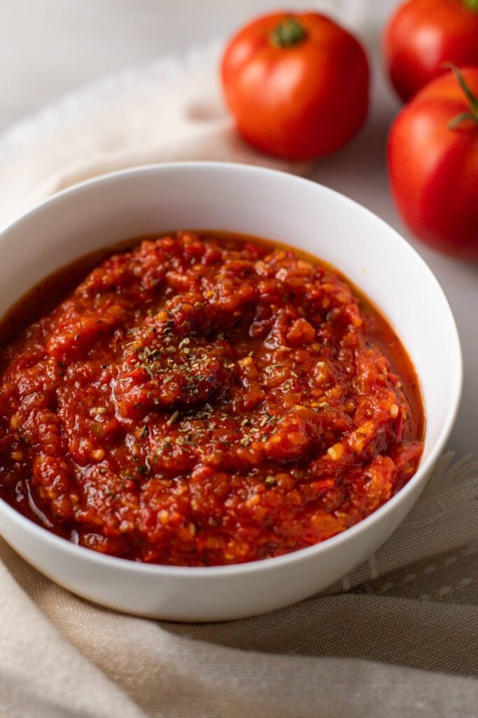 homemade pizza sauce with fresh tomatoes