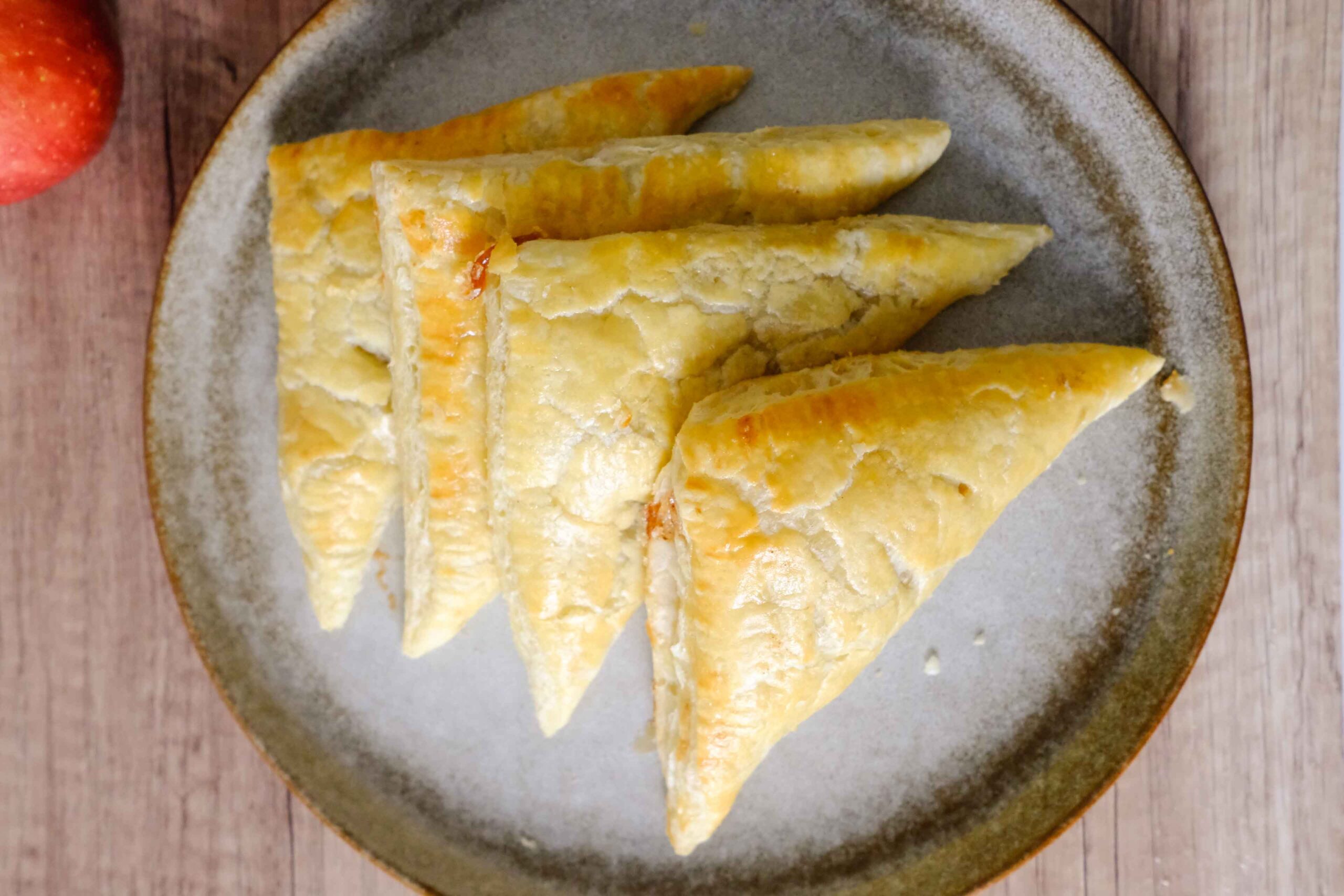 apple turnovers recipe puff pastry​
