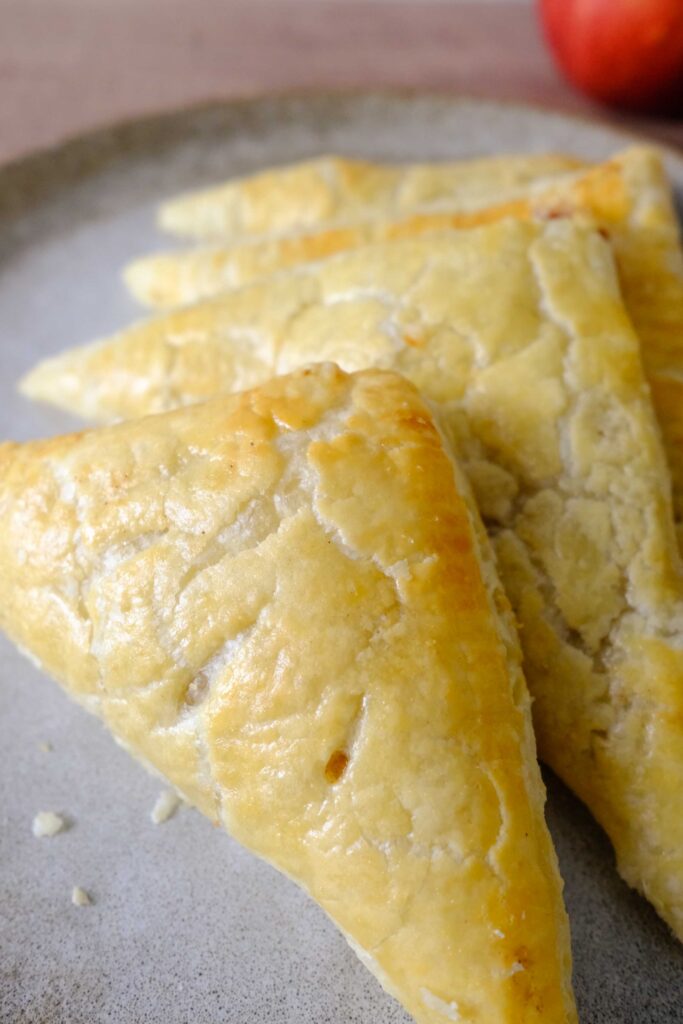 recipe for apple turnovers made with puff pastry​
