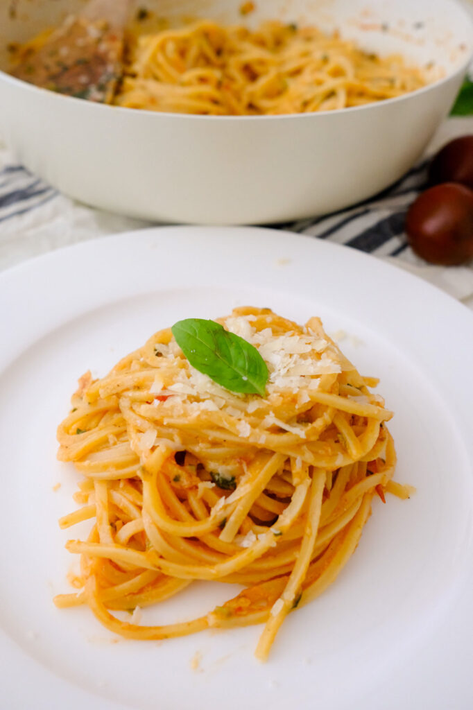 roasted garlic and tomato pasta sauce on a plate