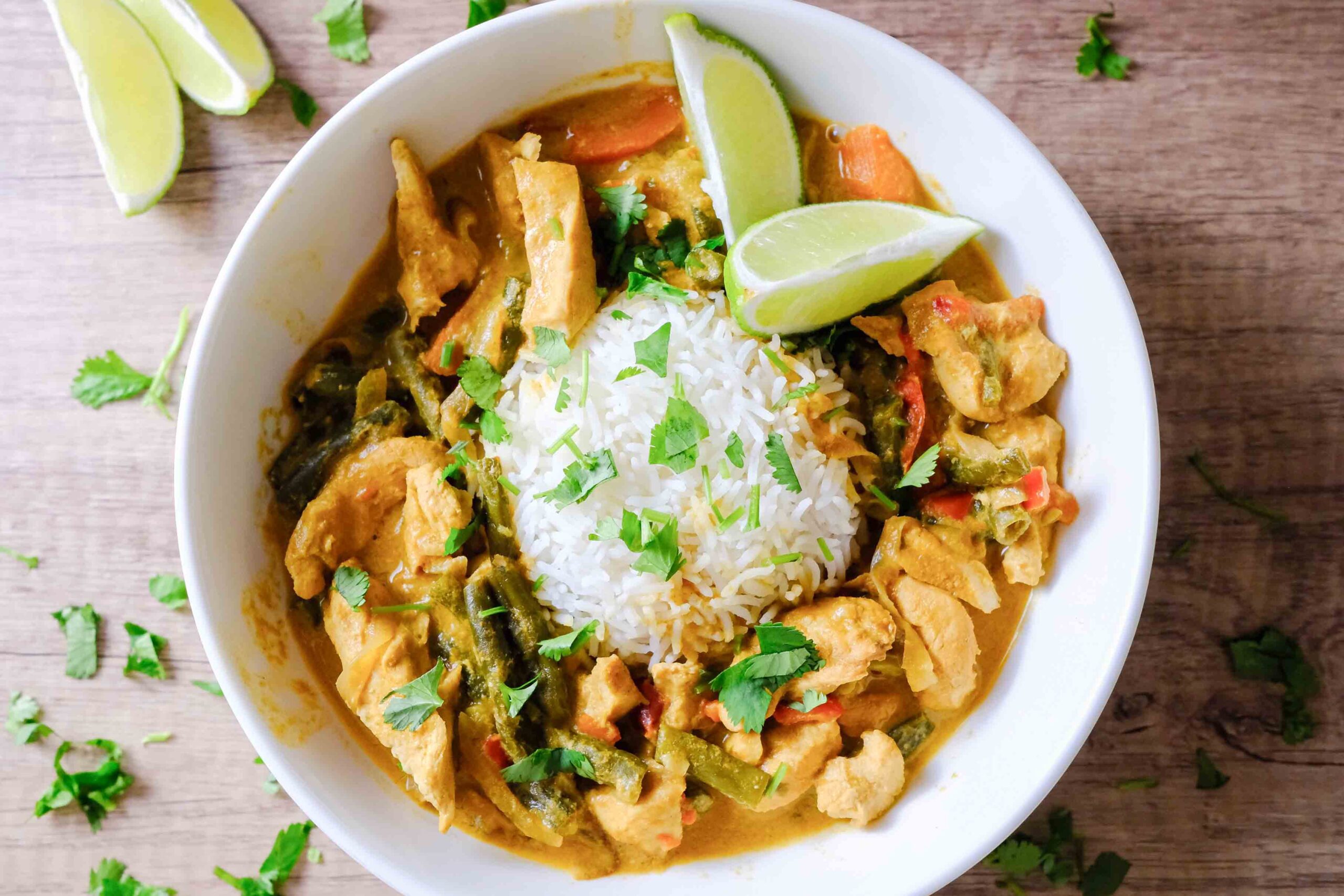 slow cooker yellow curry chicken​
