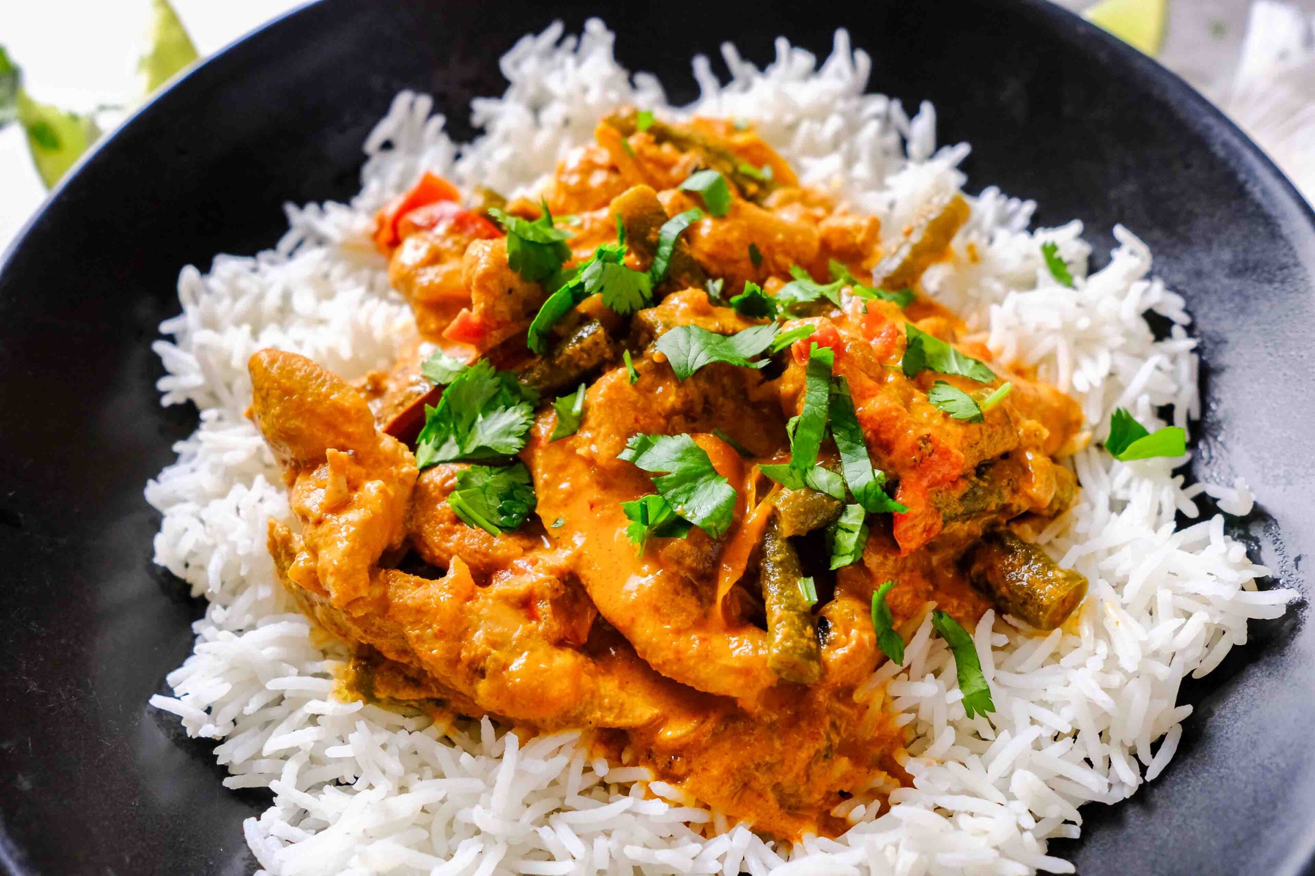 slow cooker thai red curry chicken
