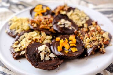 how to make chocolate using 3 ingredients